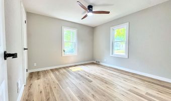 1520 N VIOLA St, Appleton, WI 54915