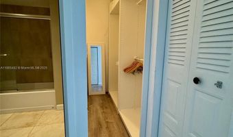 3675 N Country Club Dr 2603, Aventura, FL 33180
