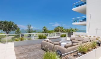 1020 SUNSET POINT Rd 213, Clearwater, FL 33755