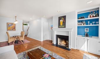 535 COLECROFT Ct, Alexandria, VA 22314