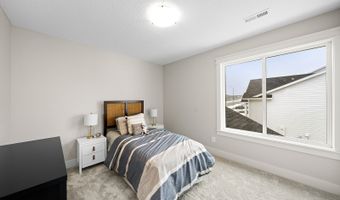 3831 NW Reinhart Dr, Ankeny, IA 50023