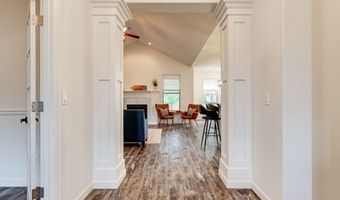 20800 YOSEMITE St, Aurora, OR 97002