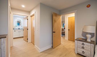 319 Harmons Corner Rd, Auburn, ME 04210