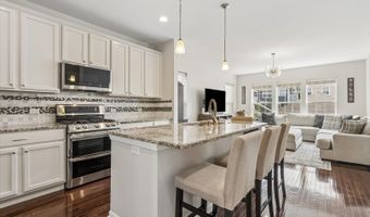 33 N Lincoln Ln, Arlington Heights, IL 60004