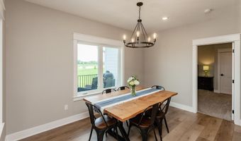 652 Xanadu Pl, Ames, IA 50014