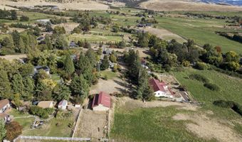 305 Myer Creek Rd, Ashland, OR 97520