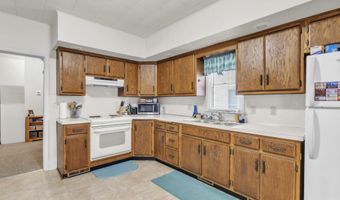 215 N York St, Albion, IN 46701