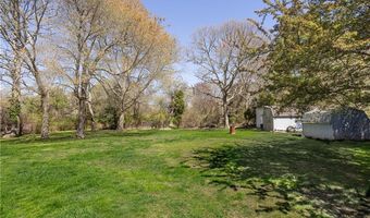 246 Long Hwy, Little Compton, RI 02837