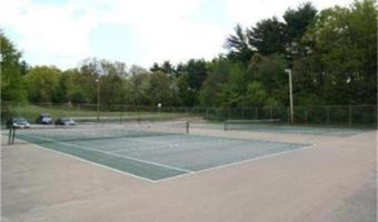 20 Colonial Dr 10, Andover, MA 01810