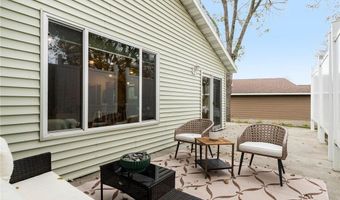 315 Fairgrounds Rd 104, Alexandria, MN 56308