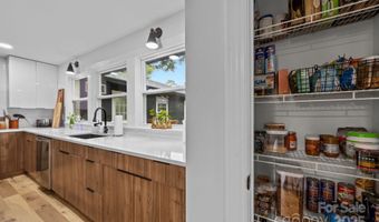 1927 Kilborne Dr, Charlotte, NC 28205