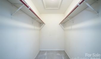 6 Hillview Cir, Asheville, NC 28805