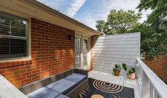 114 Barrington Dr 4, Athens, GA 30605