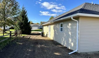 2775 Gady Pines Dr, Adrian, MI 49221