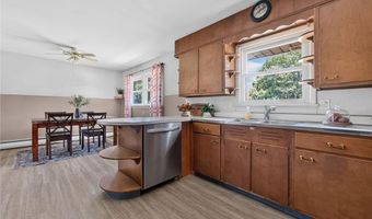 119 N Main St, Alburtis, PA 18011
