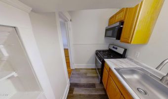 568 Park Ave Apt 1, Albany, NY 12208