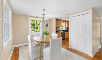 40 Prospect Ave C3, Narragansett, RI 02882
