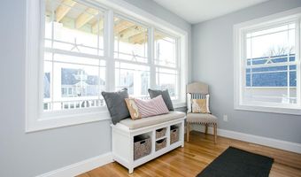 107 Orchard Ave, Middletown, RI 02842