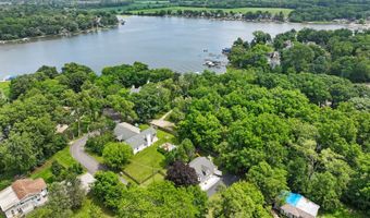 40431 N Fairview St, Antioch, IL 60002