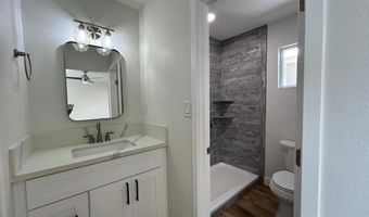2501 Davis Ave, Carlsbad, CA 92008