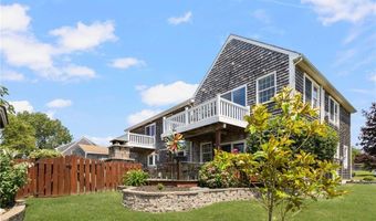 27 Ocean View Dr, Middletown, RI 02842
