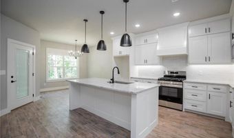 30 Selland Dr, Bella Vista, AR 72715