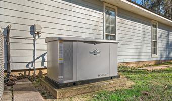 136 Scarborough Rd, Benton, LA 71006