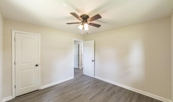 26220 Children Ln, Athens, AL 35613