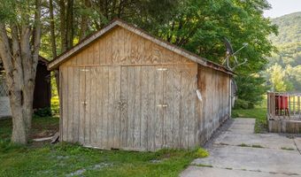 130 Plum Ln, Bastian, VA 24314