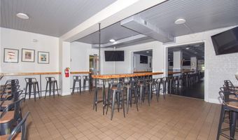 82 COURT Sq, Alexander City, AL 35010