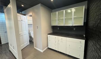 2000 Oxford Dr, Allentown, PA 18103