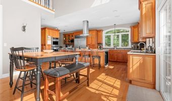 51 Reservoir Rd, Cumberland, RI 02864