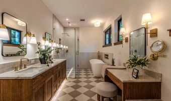 21054 E Country Club Rd, Brightwood, OR 97011