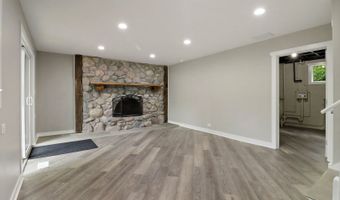 26660 W SYCAMORE Rd, Antioch, IL 60002