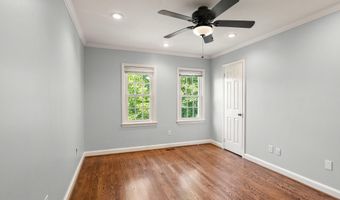2345 S ROLFE St S, Arlington, VA 22202