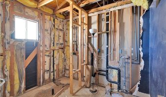 13144 Algonquin Rd, Apple Valley, CA 92308