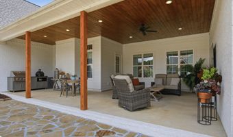 302 Meadow Way, Athens, AL 35613