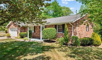 494 Angela Dr, Aliquippa, PA 15001