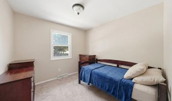 2 Melissa Ct, Albany, NY 12205