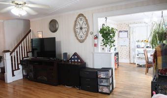 4 Amherst St, Augusta, ME 04330