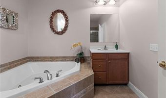 61 Seal Island Rd, Bristol, RI 02809