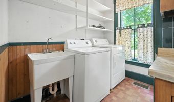 36 CHESTER St, Chester, NH 03036