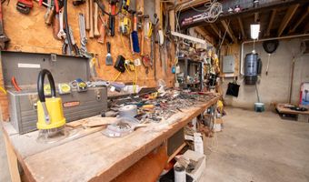 183 Barnard Rd, Barnard Twp., ME 04414