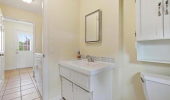 8 Sunshine Dr, Alexandria Twp., NJ 08867