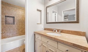 5460 White Oak Ave E339, Encino, CA 91316