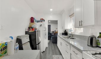 2621 Vineyard Ave, Los Angeles, CA 90016