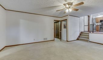 1640 Ridge Hill Ln, Indianapolis, IN 46217