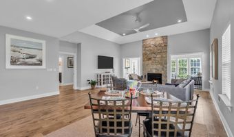 61 Milky Way Dr, Barnegat, NJ 08005