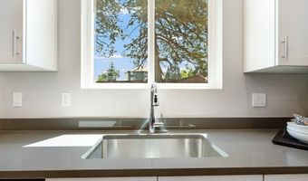 1484 Logan Pkwy SE, Albany, OR 97322