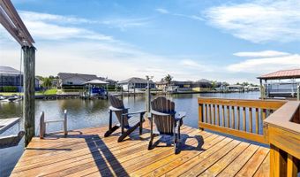 830 GOLF ISLAND Dr, Apollo Beach, FL 33572